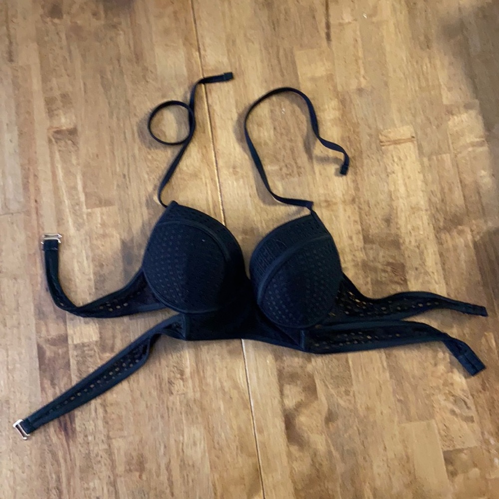 Black bikini top